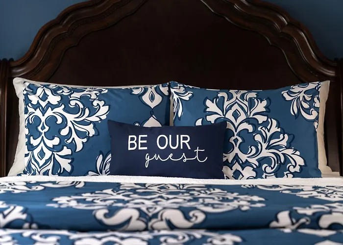 1802 House Bed & Breakfast