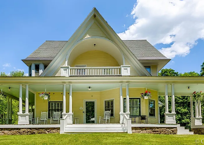 Noble House Inn